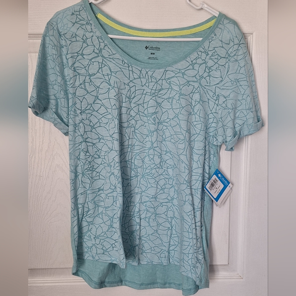 Columbia Athleisure Outdoor Sporty Sandy River Tee Size Medium